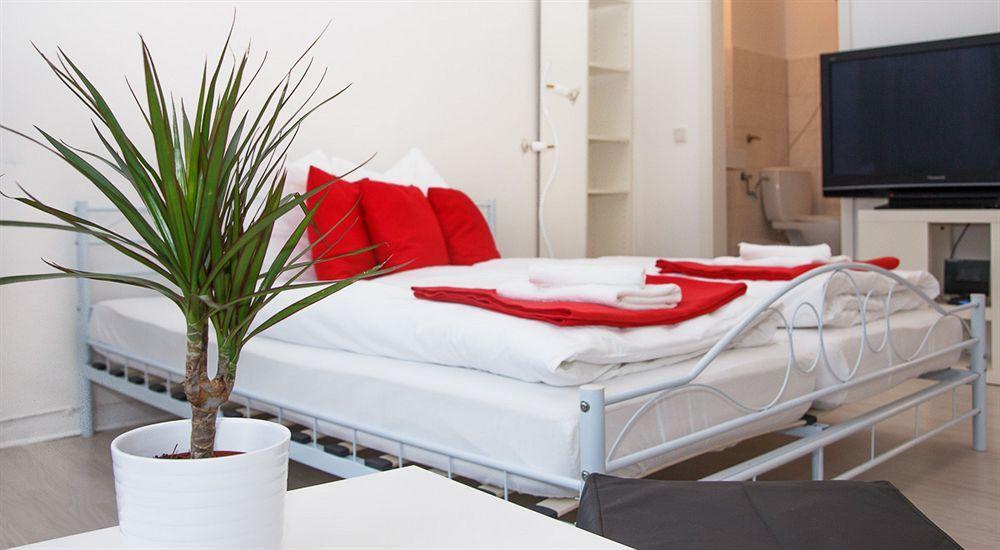 Gaestehaus City Stop Berlin Bagian luar foto