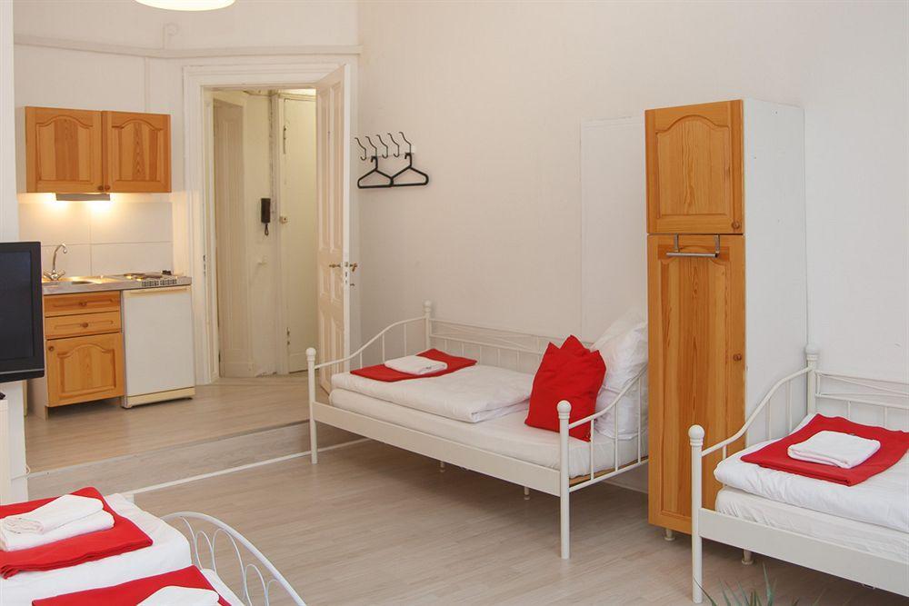 Gaestehaus City Stop Berlin Bagian luar foto