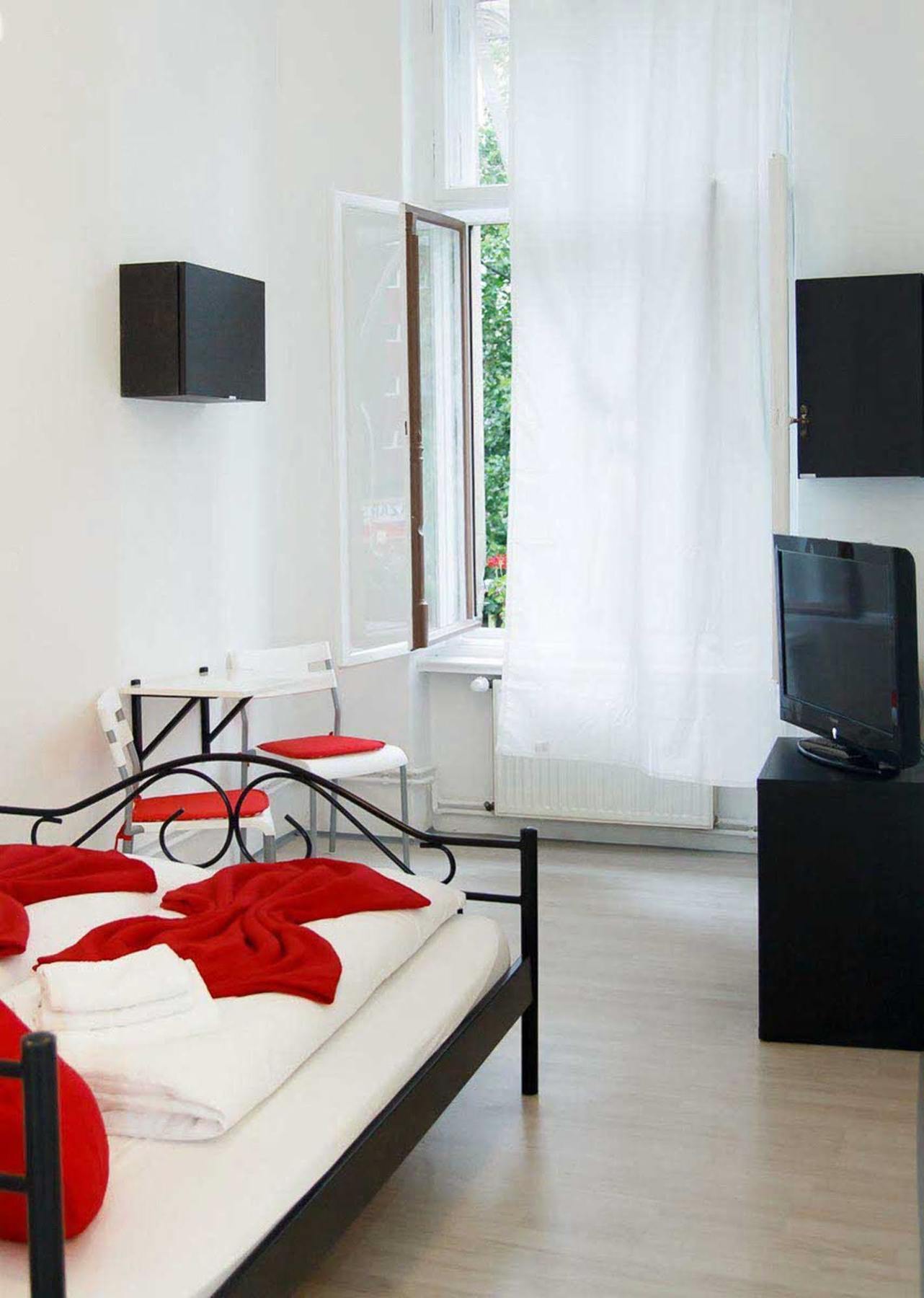Gaestehaus City Stop Berlin Bagian luar foto